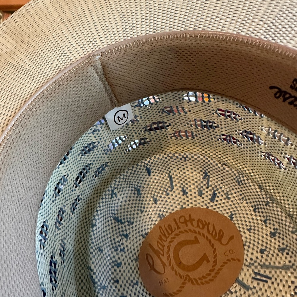 Cream and Blue Patterned Straw Hat - Picture 4 of 6
